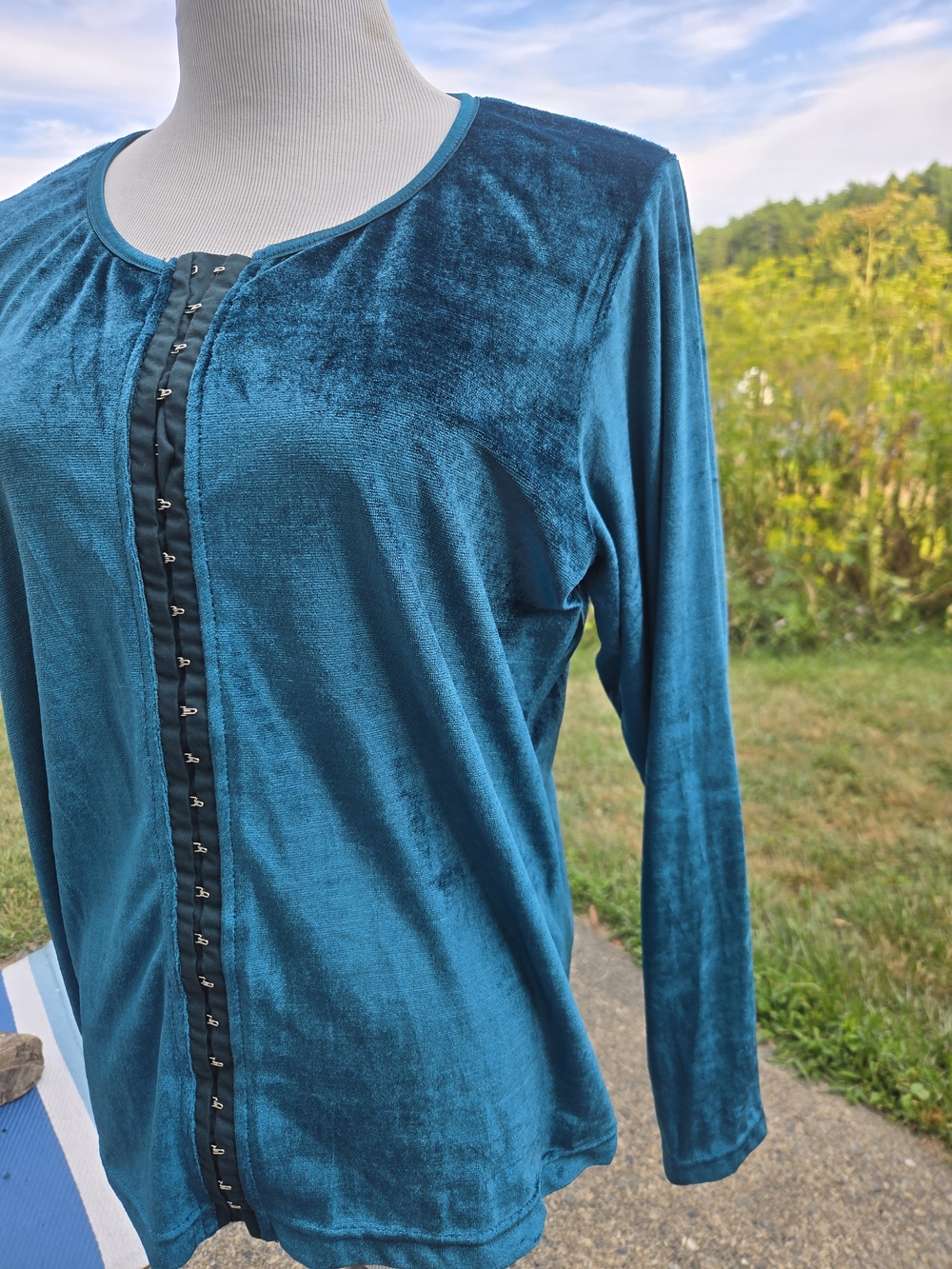 Vintage Forenza Teal Blue Velour Hook-and-Eye Long Sleeve Top Size XL